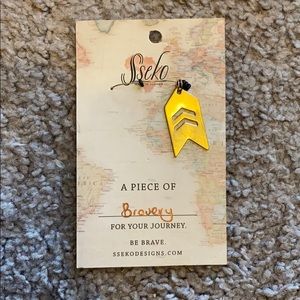 Brave Charm (BRAVERY)